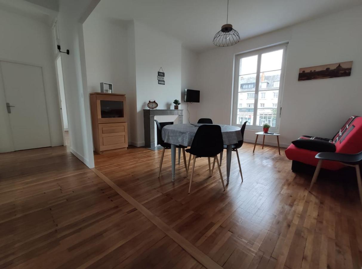 Appartement 1-6 pers situé entre les ponts Saumur Exterior foto