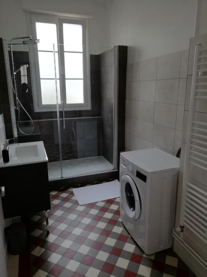 Appartement 1-6 pers situé entre les ponts Saumur Exterior foto